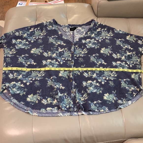 Out From Under Blue Floral Cardigan - Picture 6 of 7